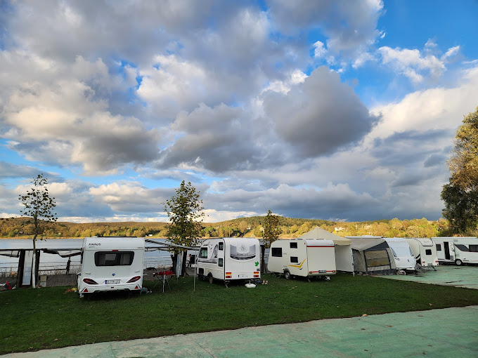 POYRAZLAR CARAVAN CAMPİNG
